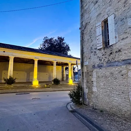 Maison De Caractere En Plein Coeur De La Dordogne Lisle